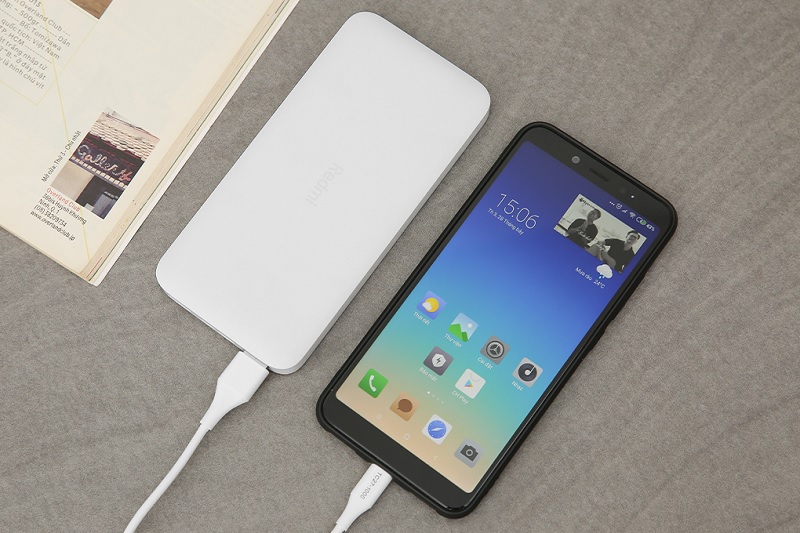 Sạc dự phòng Xiaomi ra mắt lần đầu năm 2014 với phiên bản 10400 Mah